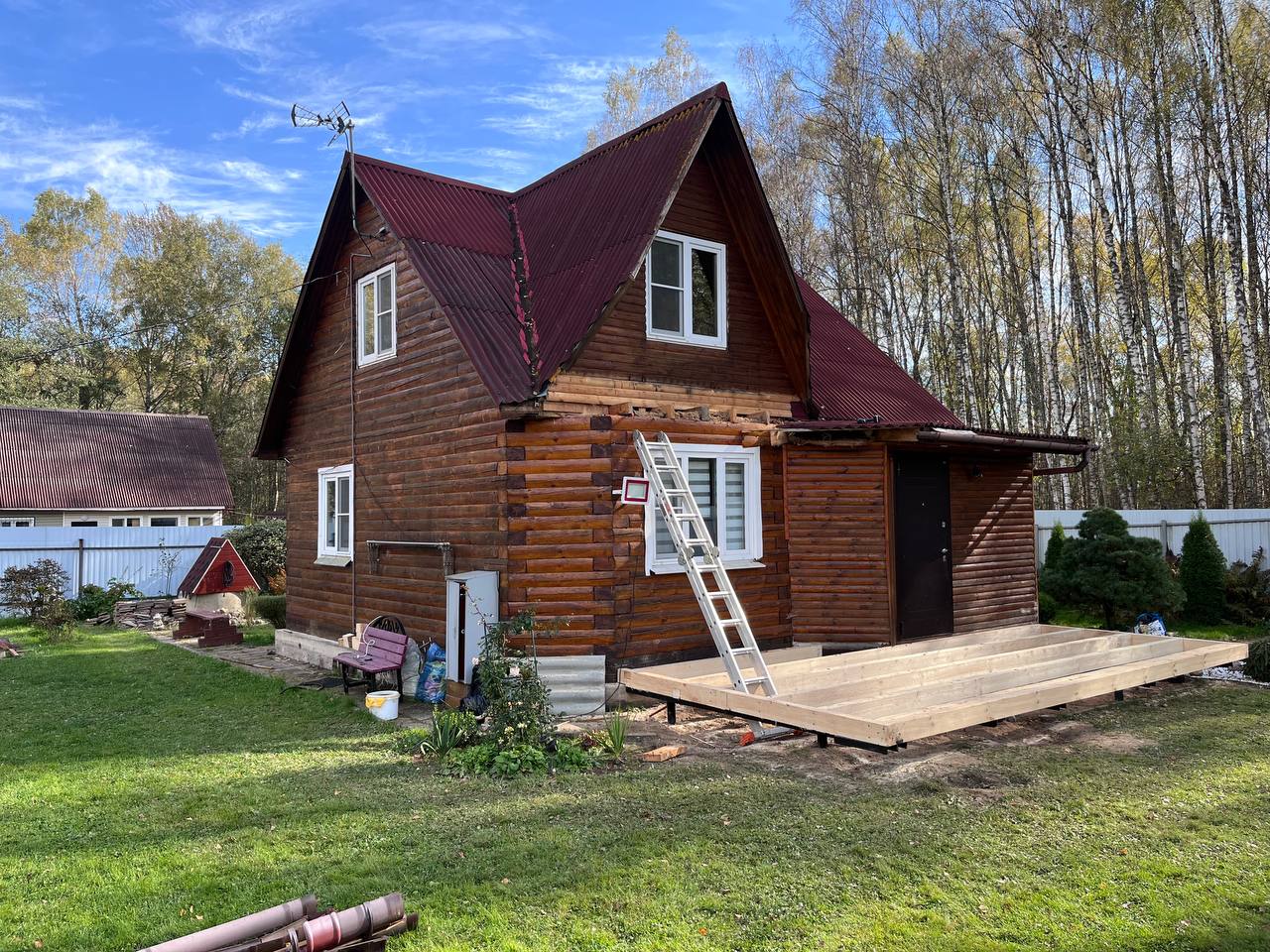 Комплексная реконструкция загородного дома: от крыльца до новой крыши 2