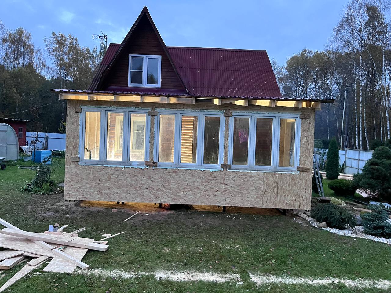 Комплексная реконструкция загородного дома: от крыльца до новой крыши 5